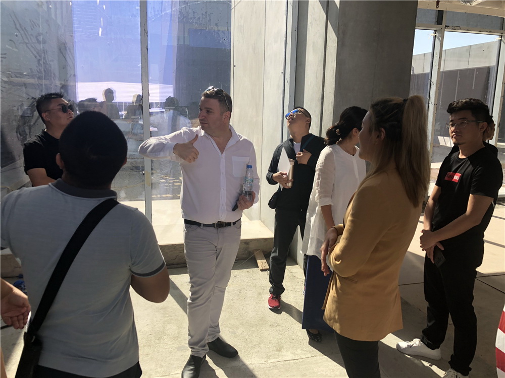 妖精视频一区二区瓷砖迪拜游学参观D3设计区和CIAAD的总部新基地