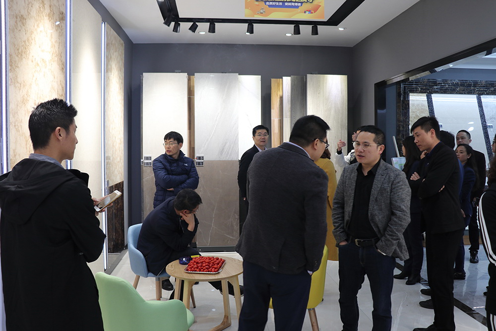 妖精视频一区二区黔桂区域经销商交流会